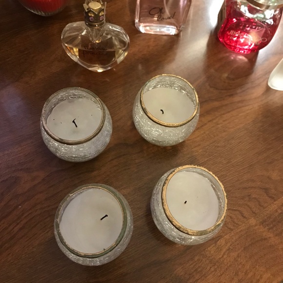 Set of 4/small candles